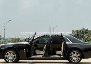 Xe Rolls Royce Ghost 6.6 V12 2010
