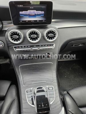 Xe Mercedes Benz GLC 300 4Matic 2017