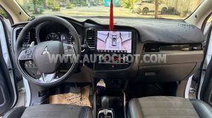 Xe Mitsubishi Outlander 2.0 CVT 2022