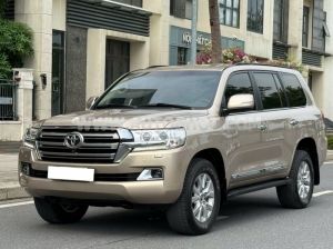 Xe Toyota Land Cruiser VX 4.6 V8 2016