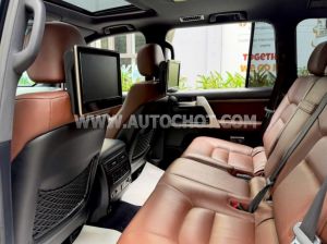 Xe Toyota Land Cruiser 5.7 V8 2016