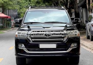 Xe Toyota Land Cruiser 5.7 V8 2016
