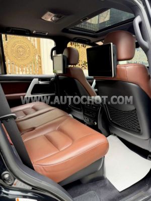 Xe Toyota Land Cruiser 5.7 V8 2016