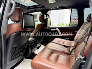 Xe Toyota Land Cruiser 5.7 V8 2016