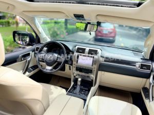 Xe Lexus GX 460 2020