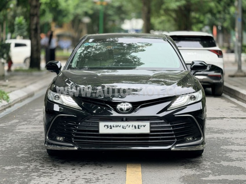 Xe Toyota Camry 2.5Q 2022