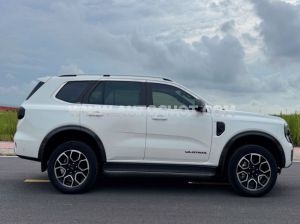 Xe Ford Everest Wildtrak 2.0L 4x4 AT 2023
