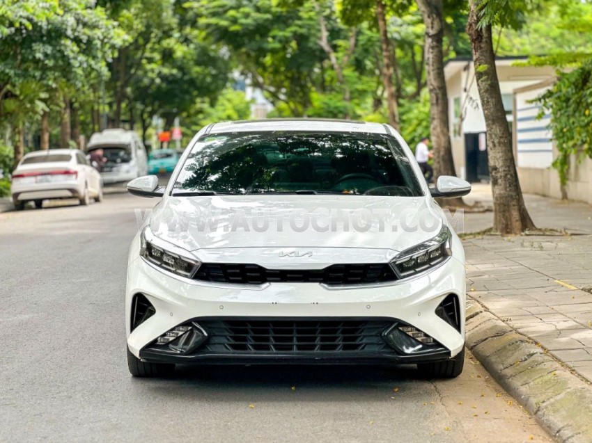 Kia K3 Premium 1.6 AT 2022