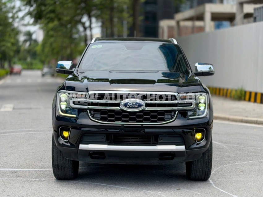 Xe Ford Everest Titanium 2.0L 4x2 AT 2022
