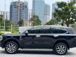 Xe Ford Everest Titanium 2.0L 4x2 AT 2022