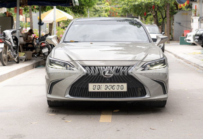 Lexus ES 250 2018