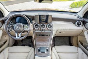 Xe Mercedes Benz GLC 200 4Matic 2020