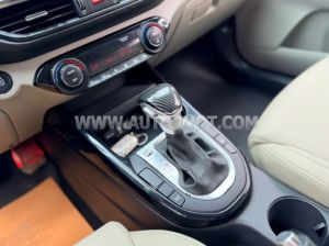 Xe Kia Cerato 1.6 AT Luxury 2020
