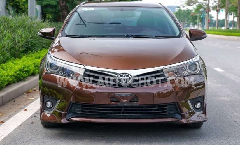 Toyota Corolla altis 2.0V 2015