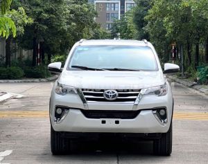 Xe Toyota Fortuner 2.4G 4x2 MT 2020