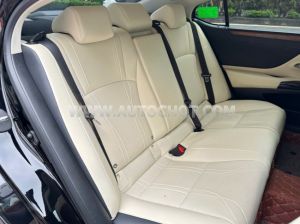 Xe Lexus ES 250 2022
