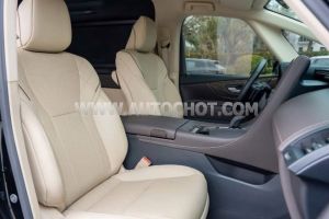 Xe Toyota Alphard HEV 2.5 AT 2025