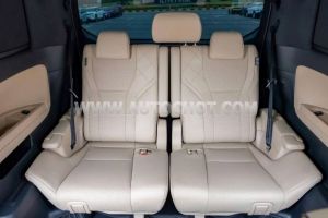 Xe Toyota Alphard HEV 2.5 AT 2025