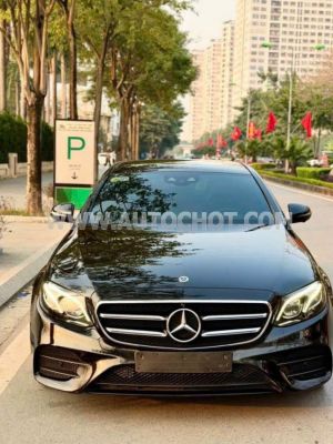 Xe Mercedes Benz E class E300 AMG 2019