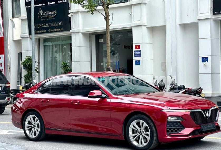 VinFast Lux A 2.0 Tiêu chuẩn 2022