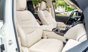 Xe Toyota Land Cruiser 3.5 V6 2024