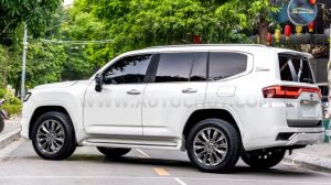 Xe Toyota Land Cruiser 3.5 V6 2024
