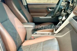 Xe Toyota Innova Cross 2.0V CVT 2025
