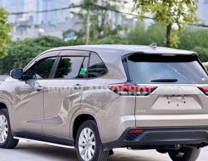 Xe Toyota Innova Cross 2.0V CVT 2025