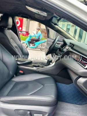 Xe Toyota Camry 2.0G 2021