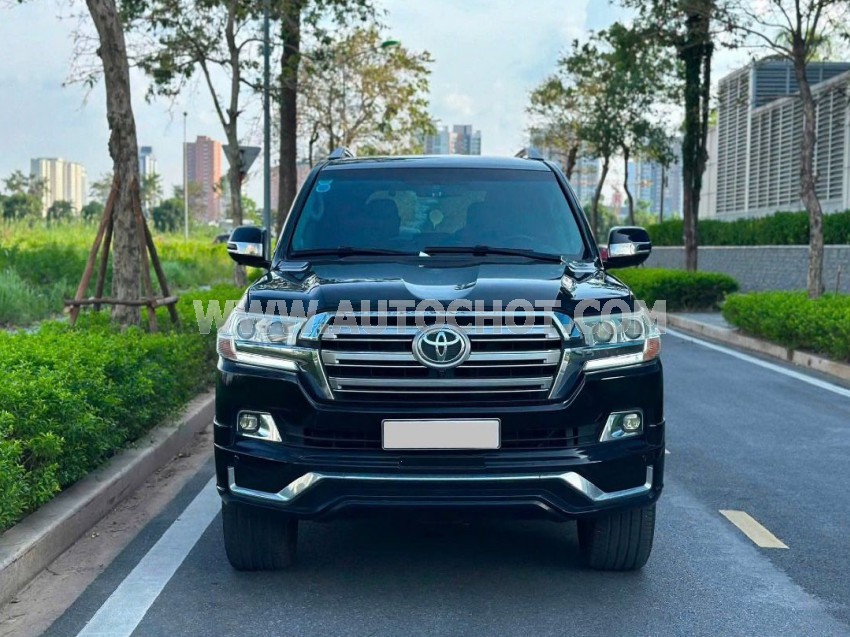 Toyota Land Cruiser VX 4.6 V8 2013