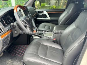 Xe Toyota Land Cruiser VX 4.6 V8 2016