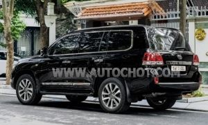 Xe Toyota Land Cruiser VX 4.6 V8 2011