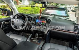 Xe Toyota Land Cruiser VX 4.6 V8 2011