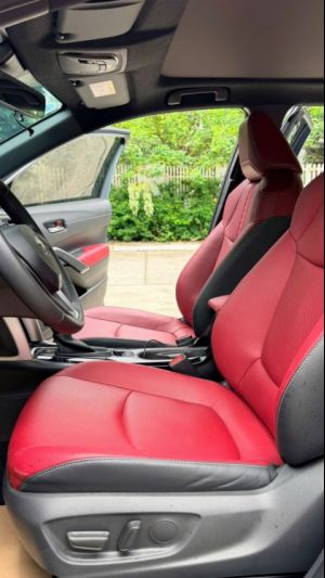 Xe Toyota Corolla Cross 1.8V 2024