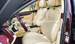 Xe Bentley Flying Spur First Edition V8 2021