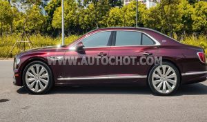 Xe Bentley Flying Spur First Edition V8 2021