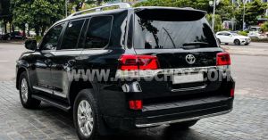 Xe Toyota Land Cruiser 4.6 V8 2020
