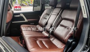 Xe Toyota Land Cruiser 4.6 V8 2020
