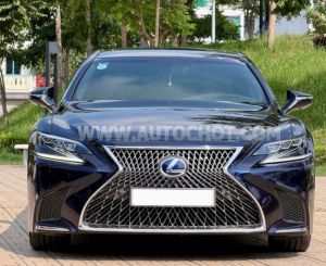 Xe Lexus LS 500h 2017