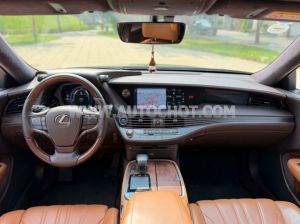 Xe Lexus LS 500h 2017