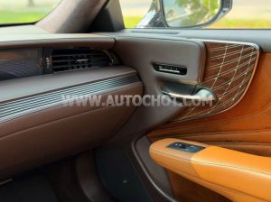 Xe Lexus LS 500h 2017