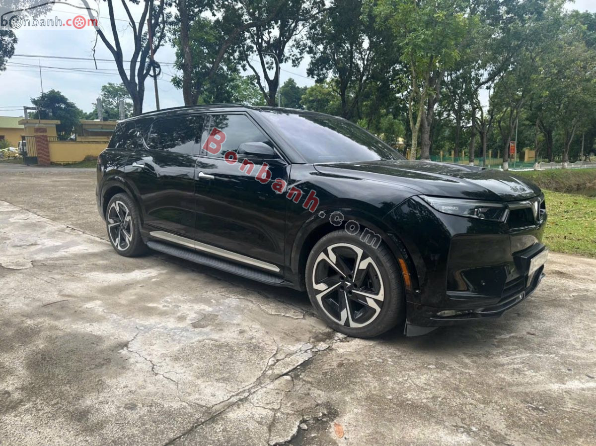 Xe VinFast VF9 Plus 7S 2026