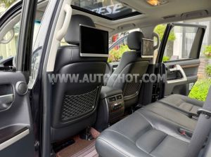 Xe Toyota Land Cruiser 4.6 V8 2020
