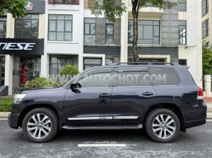 Xe Toyota Land Cruiser 4.6 V8 2020