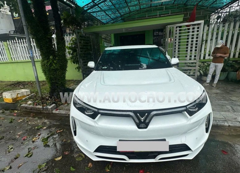 VinFast VF9 Plus 6S 2025