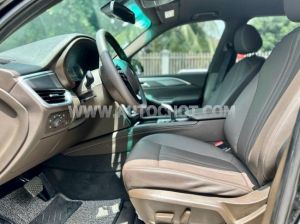 Xe VinFast Lux SA 2.0 Base 2.0 AT 2021