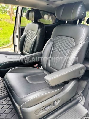 Xe Hyundai Custin Đặc Biệt 1.5T 2024