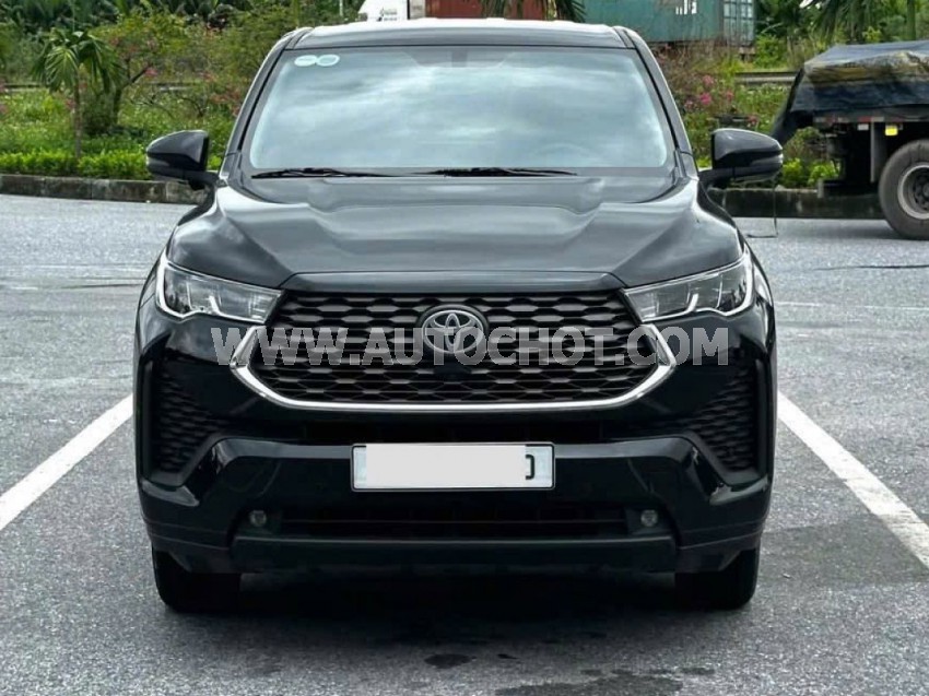 Toyota Innova Cross 2.0V CVT 2025