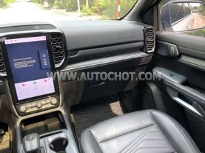 Xe Ford Everest Titanium Plus 2.0L 4x4 AT 2025