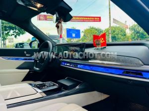 Xe BMW 7 Series 735i Pure Excellence 2023